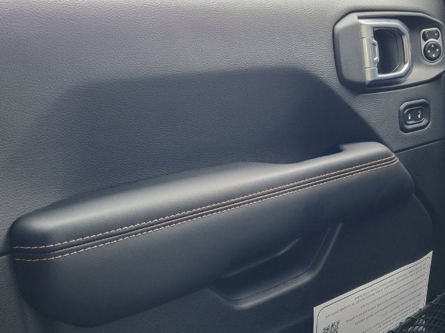 2027 Jeep Wrangler WRANGLER 4-DOOR SAHARA