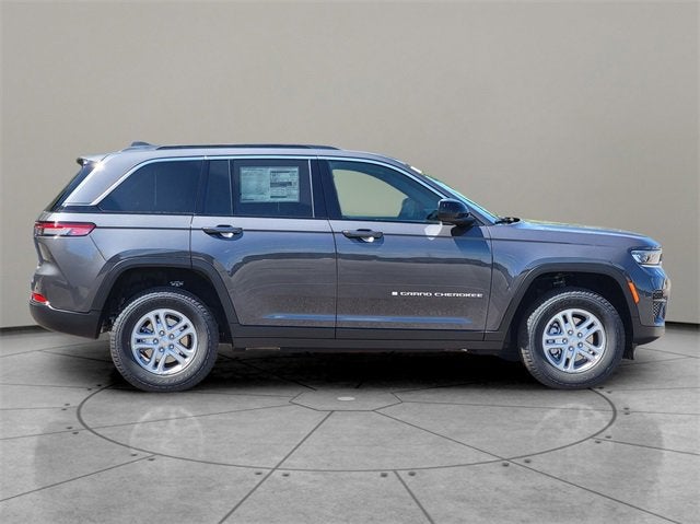 2025 Jeep Grand Cherokee GRAND CHEROKEE LAREDO 4X4