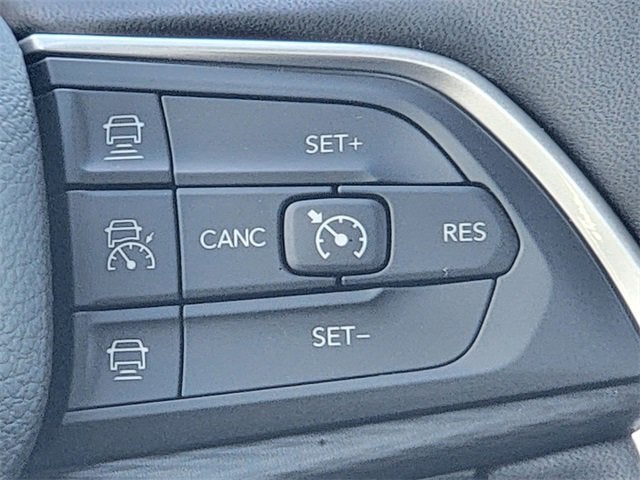 2025 Jeep Grand Cherokee GRAND CHEROKEE LAREDO 4X4