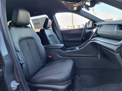 2025 Jeep Grand Cherokee GRAND CHEROKEE ALTITUDE 4X4