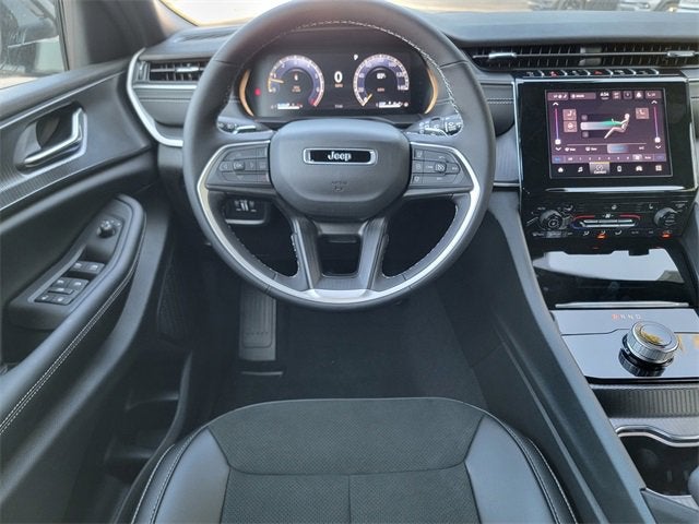 2025 Jeep Grand Cherokee GRAND CHEROKEE ALTITUDE 4X4