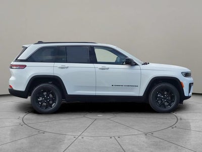 2026 Jeep Grand Cherokee GRAND CHEROKEE LAREDO ALTITUDE 4X4