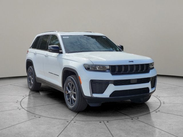 2027 Jeep Grand Cherokee GRAND CHEROKEE LAREDO ALTITUDE 4X4