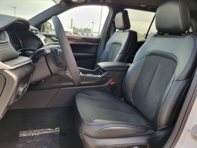 2027 Jeep Grand Cherokee GRAND CHEROKEE LAREDO ALTITUDE 4X4