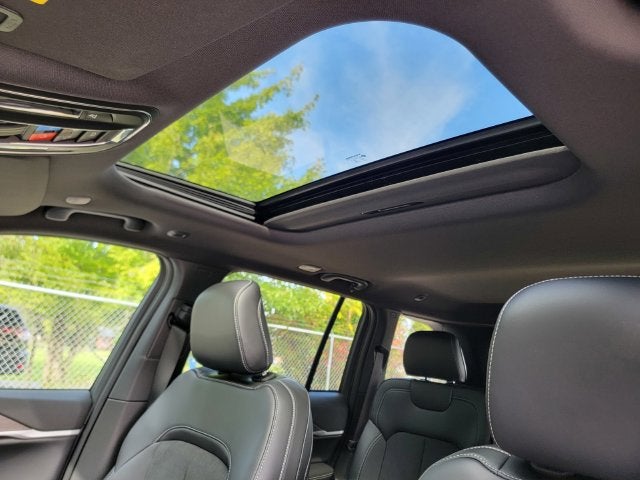 2027 Jeep Grand Cherokee GRAND CHEROKEE LAREDO ALTITUDE 4X4