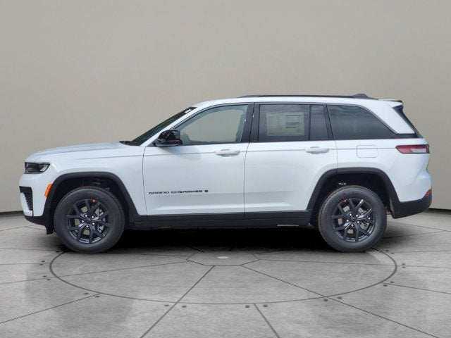2027 Jeep Grand Cherokee GRAND CHEROKEE LAREDO ALTITUDE 4X4