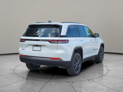 2027 Jeep Grand Cherokee GRAND CHEROKEE LAREDO ALTITUDE 4X4