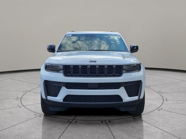 2027 Jeep Grand Cherokee GRAND CHEROKEE LAREDO ALTITUDE 4X4