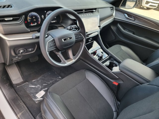 2027 Jeep Grand Cherokee GRAND CHEROKEE LAREDO ALTITUDE 4X4