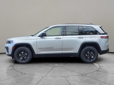 2026 Jeep Grand Cherokee GRAND CHEROKEE LAREDO ALTITUDE 4X4