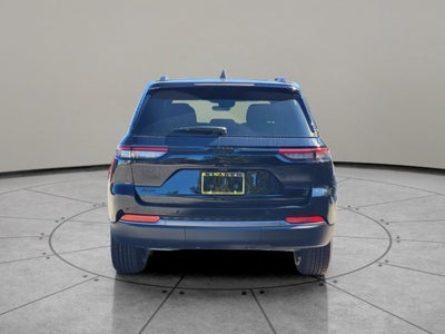 2027 Jeep Grand Cherokee GRAND CHEROKEE LAREDO ALTITUDE 4X4
