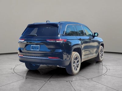 2027 Jeep Grand Cherokee GRAND CHEROKEE LAREDO ALTITUDE 4X4