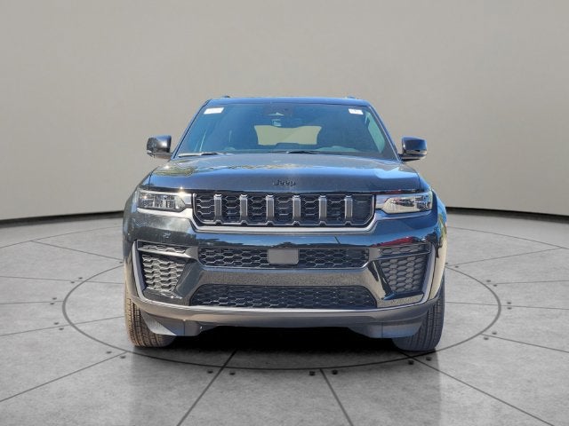 2027 Jeep Grand Cherokee GRAND CHEROKEE LAREDO ALTITUDE 4X4