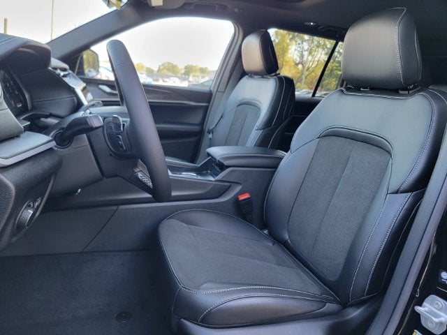 2027 Jeep Grand Cherokee GRAND CHEROKEE LAREDO ALTITUDE 4X4