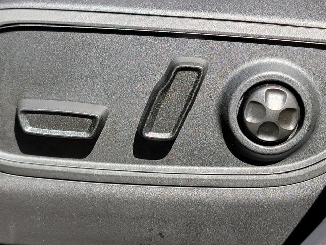 2027 Jeep Grand Cherokee GRAND CHEROKEE LAREDO ALTITUDE 4X4