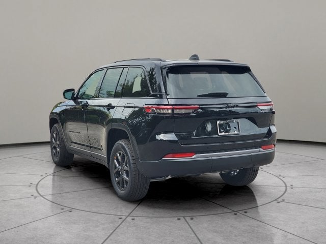 2027 Jeep Grand Cherokee GRAND CHEROKEE LAREDO ALTITUDE 4X4