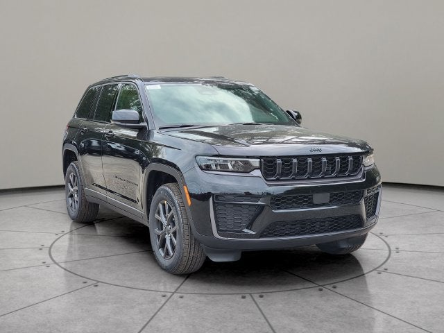 2027 Jeep Grand Cherokee GRAND CHEROKEE LAREDO ALTITUDE 4X4