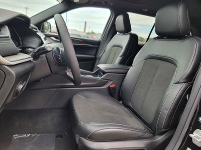 2027 Jeep Grand Cherokee GRAND CHEROKEE LAREDO ALTITUDE 4X4