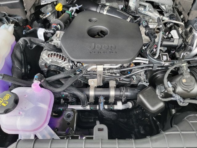 2027 Jeep Grand Cherokee GRAND CHEROKEE LAREDO ALTITUDE 4X4