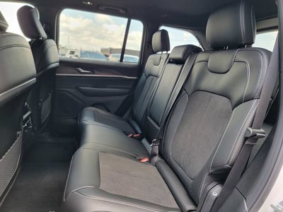 2026 Jeep Grand Cherokee GRAND CHEROKEE LAREDO ALTITUDE 4X4