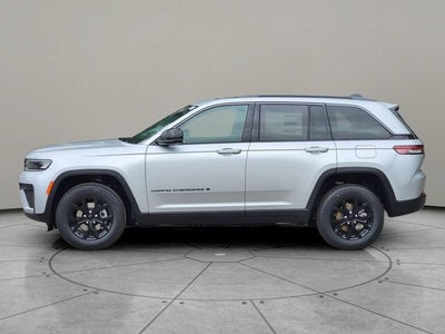 2026 Jeep Grand Cherokee GRAND CHEROKEE LAREDO ALTITUDE 4X4