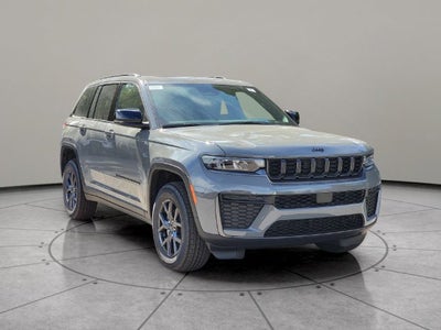 2027 Jeep Grand Cherokee GRAND CHEROKEE LAREDO ALTITUDE 4X4