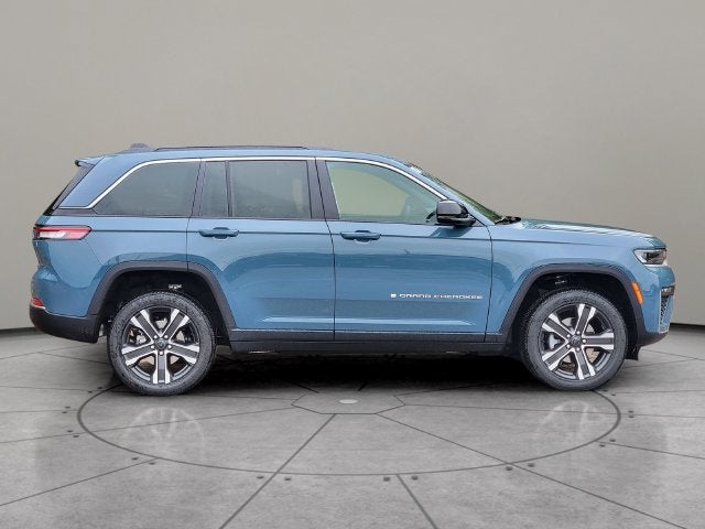 2027 Jeep Grand Cherokee GRAND CHEROKEE LIMITED 4X4