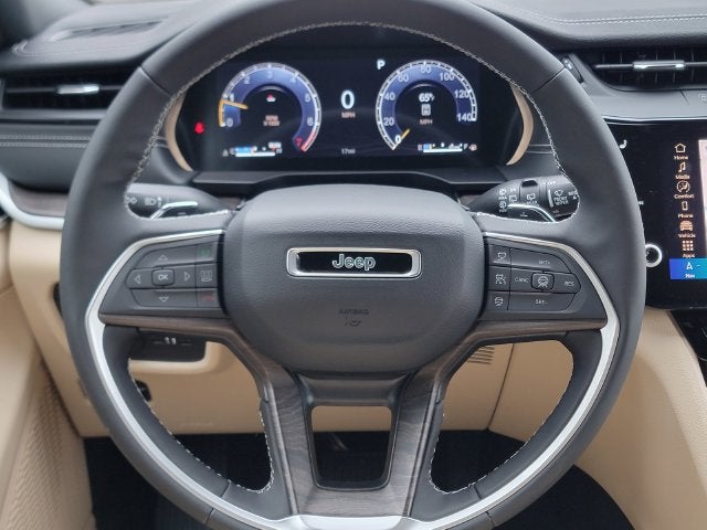 2027 Jeep Grand Cherokee GRAND CHEROKEE LIMITED 4X4
