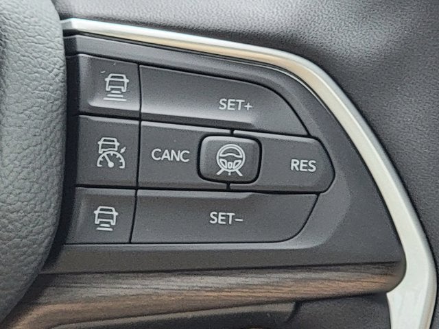 2027 Jeep Grand Cherokee GRAND CHEROKEE LIMITED 4X4