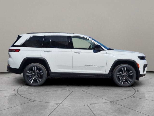 2027 Jeep Grand Cherokee GRAND CHEROKEE LIMITED 4X4