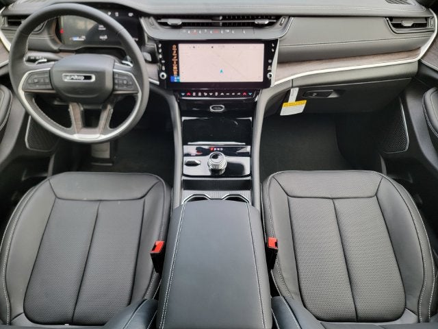 2027 Jeep Grand Cherokee GRAND CHEROKEE LIMITED RESERVE 4X4