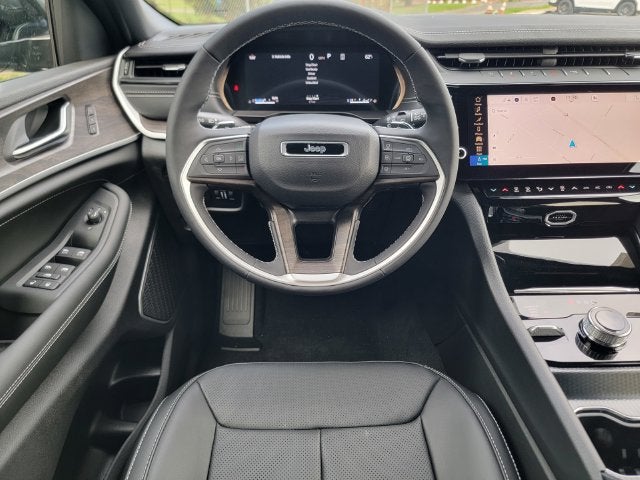 2027 Jeep Grand Cherokee GRAND CHEROKEE LIMITED RESERVE 4X4