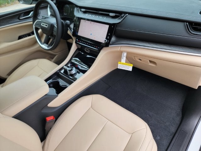 2027 Jeep Grand Cherokee GRAND CHEROKEE LIMITED 4X4
