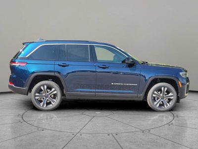 2027 Jeep Grand Cherokee Limited
