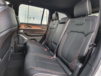 2025 Jeep Grand Cherokee GRAND CHEROKEE SUMMIT RESERVE 4X4