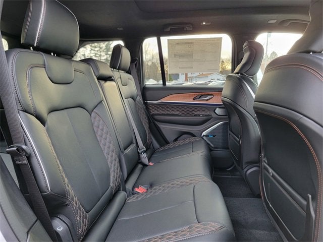 2025 Jeep Grand Cherokee GRAND CHEROKEE SUMMIT RESERVE 4X4