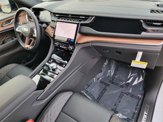 2025 Jeep Grand Cherokee GRAND CHEROKEE SUMMIT RESERVE 4X4