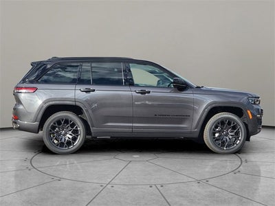 2025 Jeep Grand Cherokee GRAND CHEROKEE SUMMIT RESERVE 4X4