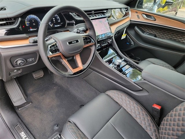 2025 Jeep Grand Cherokee GRAND CHEROKEE SUMMIT RESERVE 4X4