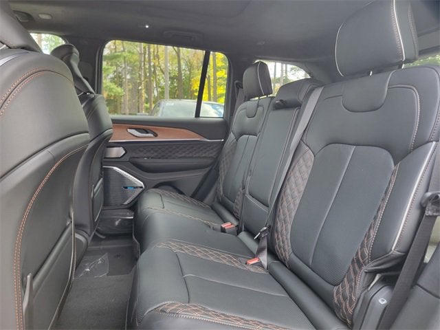 2025 Jeep Grand Cherokee GRAND CHEROKEE SUMMIT RESERVE 4X4