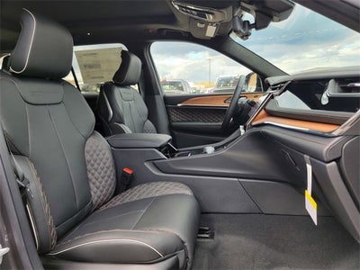 2025 Jeep Grand Cherokee GRAND CHEROKEE SUMMIT RESERVE 4X4