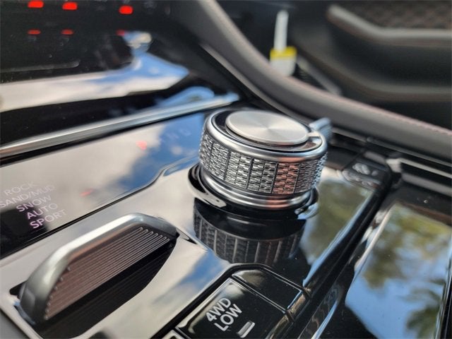 2025 Jeep Grand Cherokee GRAND CHEROKEE SUMMIT RESERVE 4X4