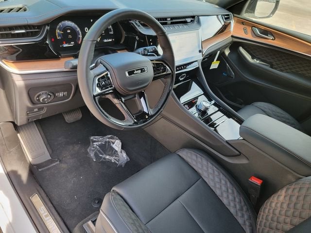 2026 Jeep Grand Cherokee GRAND CHEROKEE SUMMIT 4X4