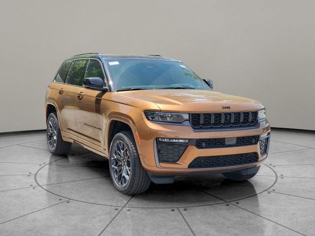 2026 Jeep Grand Cherokee GRAND CHEROKEE SUMMIT 4X4