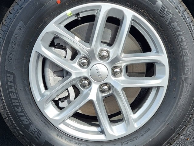 2025 Jeep Grand Cherokee GRAND CHEROKEE L LAREDO X 4X4