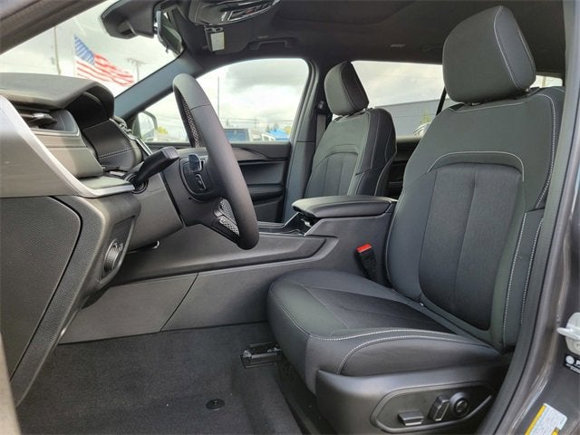 2025 Jeep Grand Cherokee GRAND CHEROKEE L LAREDO X 4X4