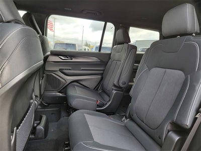 2025 Jeep Grand Cherokee GRAND CHEROKEE L LAREDO X 4X4