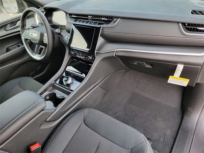 2025 Jeep Grand Cherokee GRAND CHEROKEE L LAREDO X 4X4