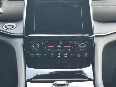 2025 Jeep Grand Cherokee GRAND CHEROKEE L LAREDO X 4X4