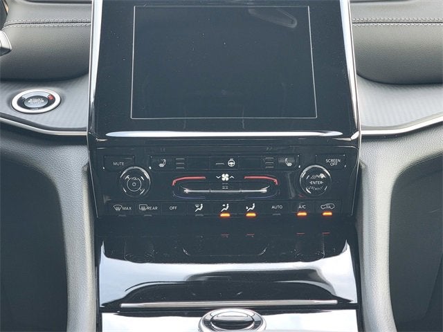 2025 Jeep Grand Cherokee GRAND CHEROKEE L LAREDO X 4X4